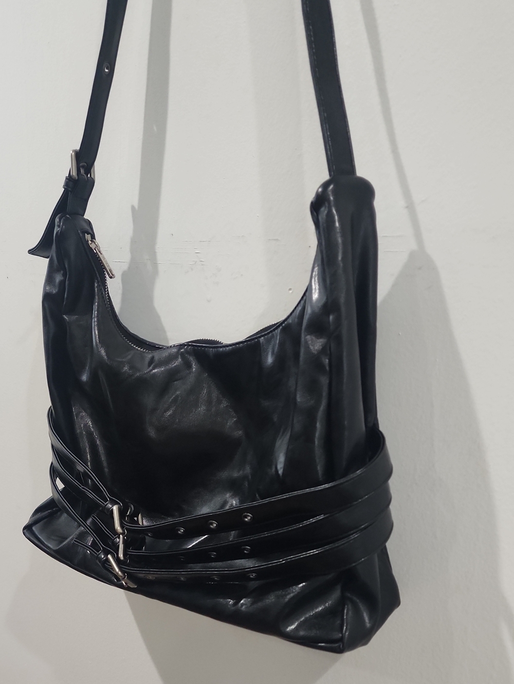 Samo Ondoh - Trio Belt Mug Bag - Picture 4 of 12